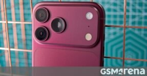 Apple iPhone 18 Pro Max running iOS 27.2 beta receives AT&T carrier update
